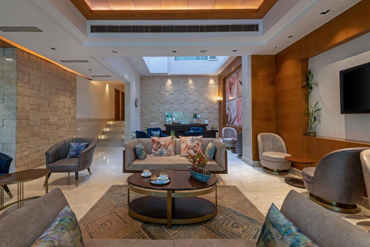 Hotel Saket 27 New Delhi Eksteriør billede